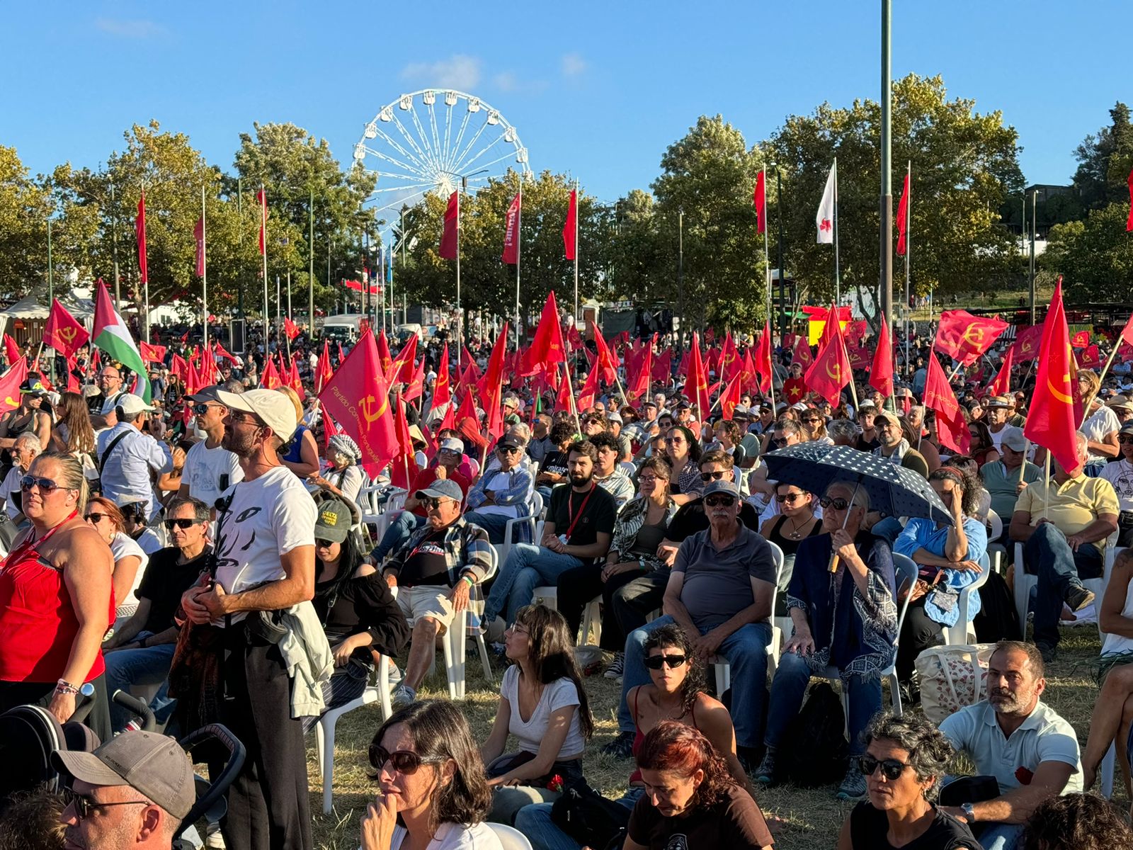 A Juventude Comunista E Sua Contribui O Festa Do Avante